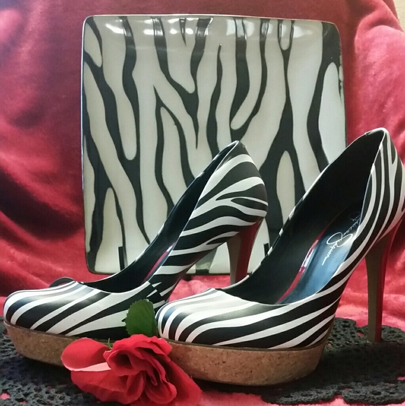 Platform Shoes - Picture 2 of 8